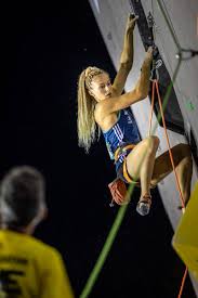Pour ce deuxième épisode, nous recevons loana lecomte, championne. International Federation Of Sport Climbing On Twitter Congratulations To Julia Chanourdie Who Became The 3rd Woman To Climb 9b This Weekend With Her Ascent Of Eagle 4 At Saint Leger France