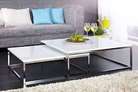 Egal Ob Allein Oder In Kombination Dieser Couchtisch Fugt Sich Perfekt In Ihr Ambiente Ein Weiss Ch Couchtisch Design Couchtisch Hochglanz Couchtisch Weiss