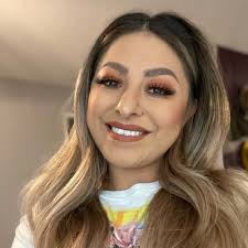 Sydney Delacruz Facebook, Instagram & Twitter