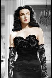 La actriz mexicana de 100 días para enamorarnos, dejó claro que, si de estilo y belleza se trata, ella es toda una experta, mientras dio una probadita de lo que parece ser una espectacular sesión de fotos. Portrait Of Mexican Actress Maria Felix Wearing An Elegant Jacket Get Premium High Resolution News Photos At Getty Images Artofit