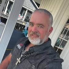 Beach towns in south carolina or georgia with bike communities?