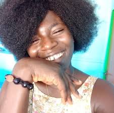 Encountering a timber rattlesnake while doing yardwork near woods