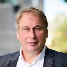 Heading back from the ESC Congress in London 🇬🇧, and I couldn't be more  thrilled! It was an incredible experience filled with inspiring  discussions, insightful presentations, and amazing people…