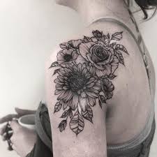 Had Such A Fun Night With This Lady Queenbeetattoo Queenbeetattooandsalon Clientappreciation Illustra Queen Bee Tattoo Chrysanthemum Tattoo Night Tattoo