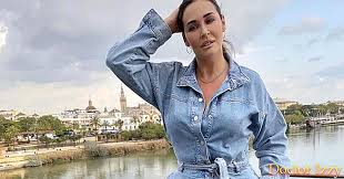 Maybe you would like to learn more about one of these? Poni Tirai Vicky Martin Berrocal Adalah Potongan Rambut Bergaya Yang Memerlukan Potongan 10 Tahun