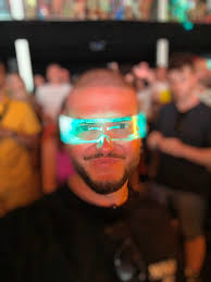 There really is no greater feeling✨🙏✨ We can't wait to get you back onto  those festival fields again! Photo: Roger Ho