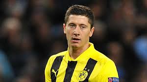 Lewandowski is the second key dortmund player within a year to announce a move to bayern, after playmaker mario gotze agreed to a 37m euros (£31.5m) transfer to the allianz arena last april. Klopp No Contact From Bayern Over Lewandowski Eurosport