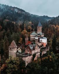 1 Schloss Zwingenberg Situated At The Banks Of The Neckar River Baden Wurttemberg Germany Castles In 2020 Cool Places To Visit Places To Visit Castle
