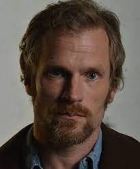 Режим, установленный руководителем курсов, норвежцем уно (андре эриксен), довольно жесткий: Andre Eriksen Andre Eriksen Filmografiya Foto Biografiya Akter