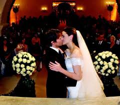 Tom Cruise And Katie Holmes Wedding Photo Gallery Celebrity Bride Celebrity Weddings Wedding Photo Gallery