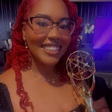 Holly Kirkpatrick's Instagram, Twitter & Facebook