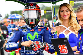 Pin By Alex Triguero Garzon On Mvk In 2020 Yamaha Motogp Paddock Girls Grand Prix