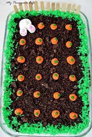 April 27, 2021 • first published: Easy Easter Dirt Cake Ein Einfacher Festlicher Osterdessert Ohne Backen Glut Easy Easter Dirt Ca Easter Dirt Cake Dirt Cake Gluten Free Easter Desserts