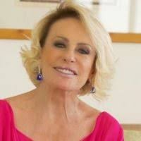 Ana Maria Braga comete gafe ao parabenizar André Marques na TV: 'Feliz  Natal!'