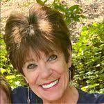 Eileen Kozakowski's Instagram, Twitter & Facebook