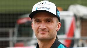 British Touring Car Championship: Frustrating start for Turkington at  Thruxton