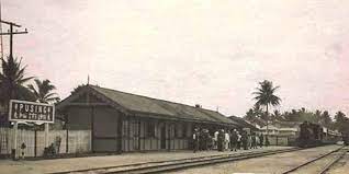 Kompas.com/dani juliuspembangunan jalur kereta api stasiun kedundang menuju bandar udara yogyakarta international airport (yia) di kapanewon (kecamatan) temon, kulon progo, daerah istimewa yogyakarta, telah memasuki tahap konstruksi. Pusing Dan Tronoh Dahulu Ada Landasan Keretapi