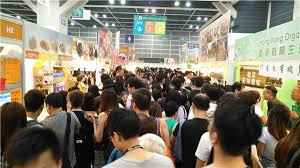 Jun 11, 2021 · 「第13屆家居及美食博覽」今（11）日至13日在澳門威尼斯人金光會展展館d舉行。「第13屆家居及美食博覽」今（11）日至13日在澳門威尼斯人金光會展展館d舉行。 ç¾Žé£Ÿåšè¦½ç…žç§'å¸‚æ°'æ¹§æŽƒå¹³è²¨ é¦™æ¸¯å•†å ±