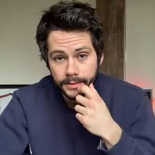 les vengo a alegrar la noche, de nada.