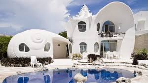 Jadi jika sedang musim penghujan dan kemarau,maka menggunakan rumah kayu bisa menjadi solusi. 7 Desain Rumah Super Unik Di Dunia Kreatif Banget Inspirasi Shopee