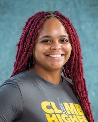 Dianna Mack's Instagram, Twitter & Facebook