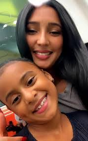 Jennifer Pantaleon's Instagram, Twitter & Facebook