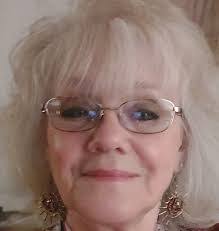 Lorraine Agnew's Instagram, Twitter & Facebook