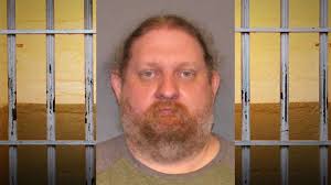 Seth Dubois's Instagram, Twitter & Facebook