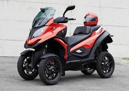 Scooter A 4 Roues Le Quadro 4 Pour Bientot Super Bikes Yamaha Bikes Motor Scooters