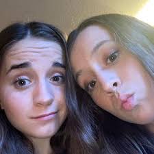 Alyssa Hendrix (@alyssaphendrix)