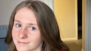 Shepparton's Notre Dame year 12 student Tayla Barber died in Euroa car  accident.