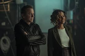 Kiefer Sutherland Series 'Rabbit Hole' Sets Premiere At Paramount+