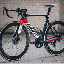 loves road bikes on instagram giant propel woutervdbroeck lovesroadbikes giantpropel shimano duraace giantbikes 自転車 チャリダー ttバイク