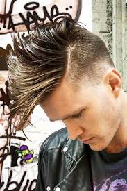 This rockabilly hairstyle works great with all kinds of hair colors like black, red, pink, and blonde. The Best Guide To The Rockabilly Hair Style With Examples
