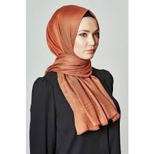 Kayra Pamuk Ipek Sal Ka A8 Sal30 49 79 89 Tl Ve Ucretsiz Kargo Ile N11 Com Da Kayra Sal Moda Stilleri Kadin Sal