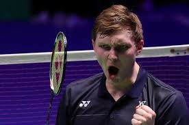 Badminton rackets are manufactured using the most advanced technology including material enhancements for optimal shaft strength, head flex, racket speed and control and power.top manufacturers of badminton rackets including yonex badminton, carlton badminton, victor badminton among others used carbon graphite in badminton rackets of the yesteryears. Video Viktor Axelsen Ngamuk Hingga Nyaris Banting Raket Di Spain Masters 2020 Semua Halaman Bolastylo Bolasport Com