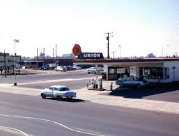 Chapman At Brookhurst Garden Grove Circa 1959 Garden Grove Garden Grove California Old Gas Stations