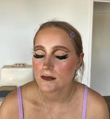 having some fun mixing editorial created with non traditional products  (shot glasses for rings) with black and white filters and it's impacts