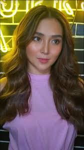 Kathryn Bernardo Cap