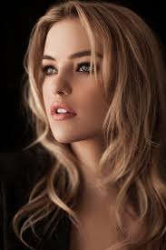 Casa Harmon = Circus Extravagantes =