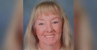 Elaina Wright's Instagram, Twitter & Facebook