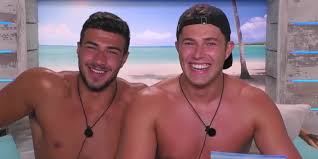 Tommy fury entered the love island villa when the show launched back in june 2019. Love Island S Curtis Pritchard Reveals He S Been Pied Off By Tommy Fury Spin1038