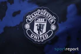 He began his career at local club estudiantes de la plata. Manchester United Marcos Rojo Vor Wechsel Zu Den Boca Juniors