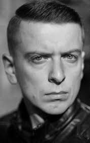 Ростислав гулбис, известный актер театра и кино, скончался во вторник, 29 июня, на 33 году жизни. Nahbhmyrwqnkjm