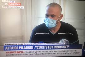 Quand l'attaque est survenue, elle se baignait avec son chien, après la bande d'herbier là où elle avait pied. Affaire Pilarski Des Echanges De Sms Confirmeraient La These D Une Attaque Mortelle De Curtis Sur La Jeune Femme Enceinte