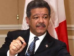 Ex-presidente Dominicano Leonel Fernandez inicia reparto de canastas  navideñas