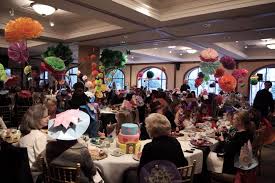 This are instructions to make the mad hatter hat from the new tim burton's alice in wonderland. Mad Hatter Tea At O Henry Hotel
