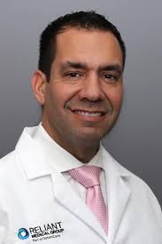 Dr. Gilberto Sustache