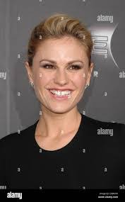 Anna Klink's Instagram, Twitter & Facebook