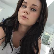 Daisy Dennis (@DaisyDennisMUA)